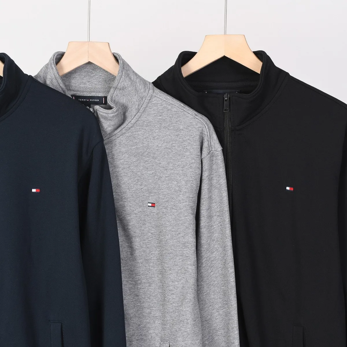 P220 802# Tommy zipper stand collar sweatshirt jacket Color: black gray royal blue Size: M-XXL Fabric: 350g cotton terry